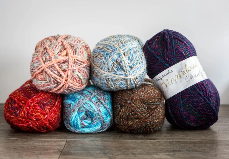 Super Bulky Yarn: Complete Guide to Weight 6 Yarns